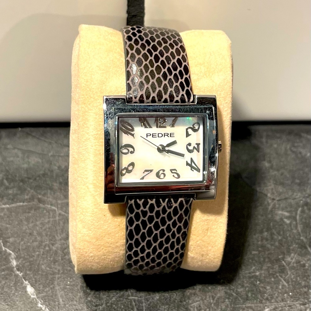 SALE!!! 2 for 30 Ladies Pedre Leather Band Watch- NWOT- New Battery
(19)